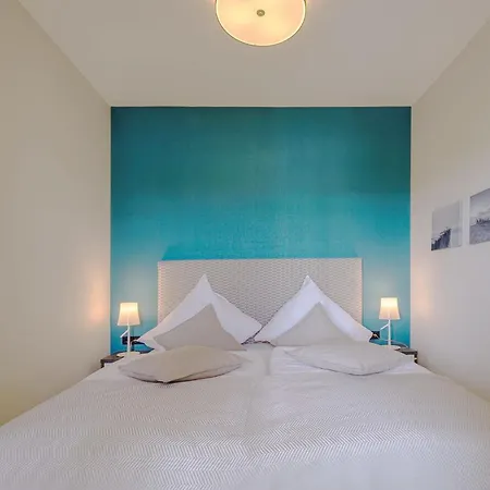 Moderne 5 Sterne Strandlilie فاستروم