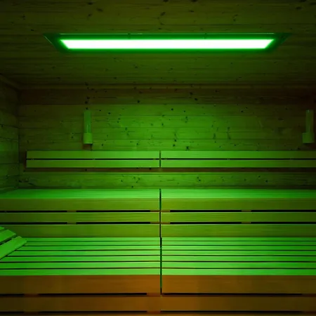 Moderne 5 Sterne Strandlilie فاستروم